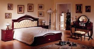 классические спальни	